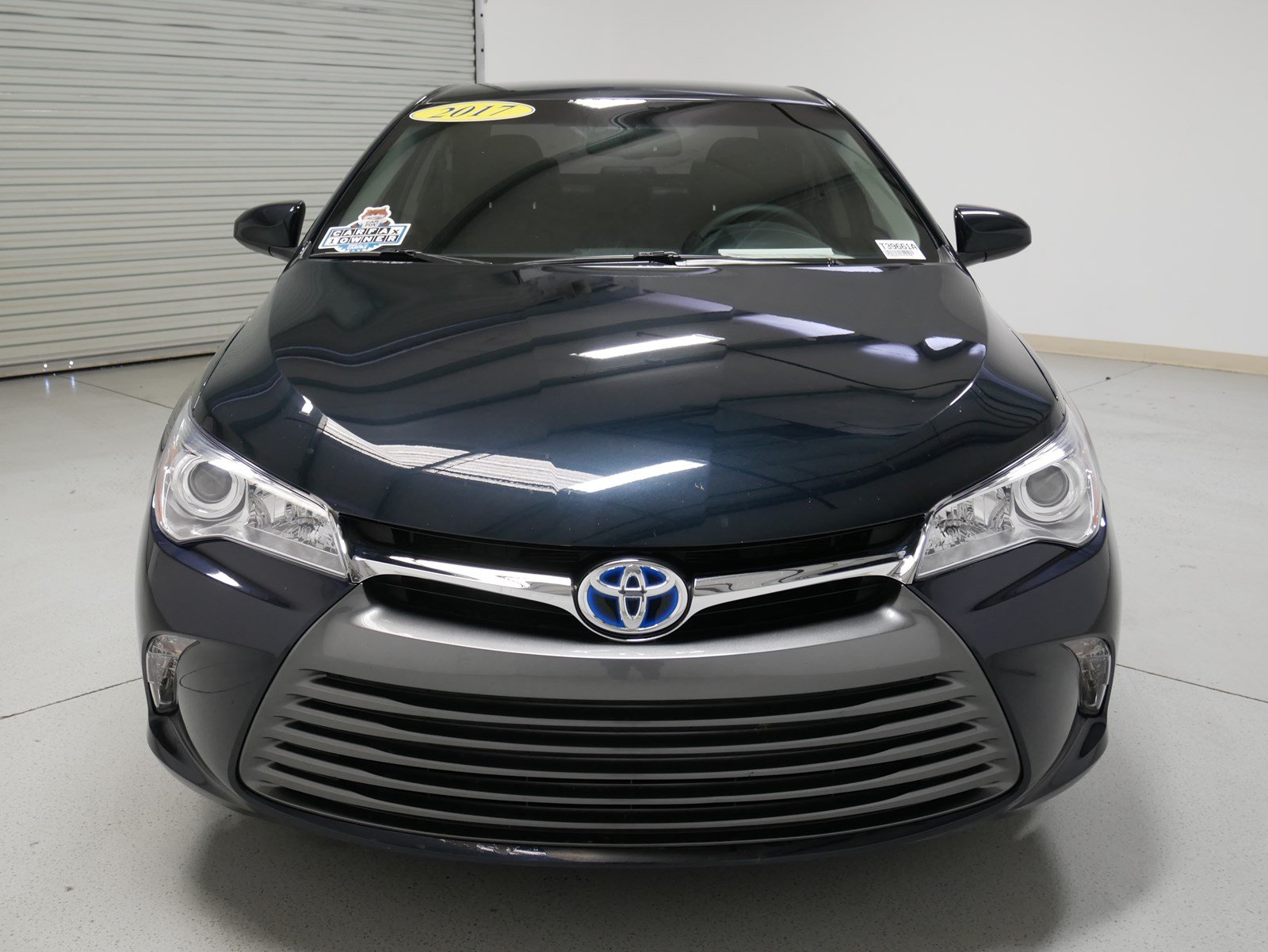 Pre Owned 2017 Toyota Camry Hybrid Xle 4dr Car In Prescott T39661a Pre Owned 2017 Toyota Camry Hybrid Xle