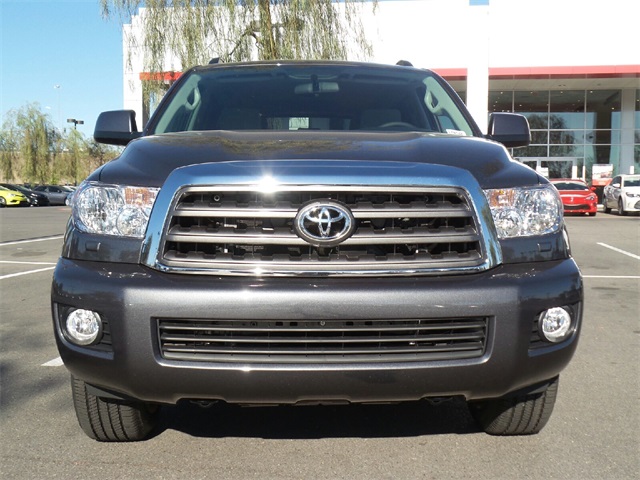 New 2017 Toyota Sequoia Sr5 4d Sport Utility In Henderson 174528 New 2017 Toyota Sequoia Sr5