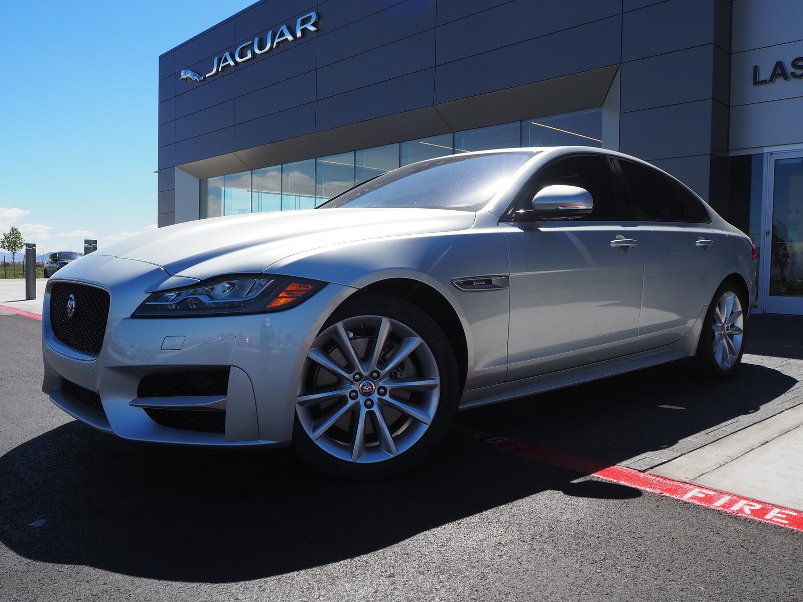 Certified Pre Owned 2016 Jaguar Xf 35t R Sport 4dr Car In Reno 2200 Certified Pre Owned 2016 Jaguar Xf 35t R Sport
